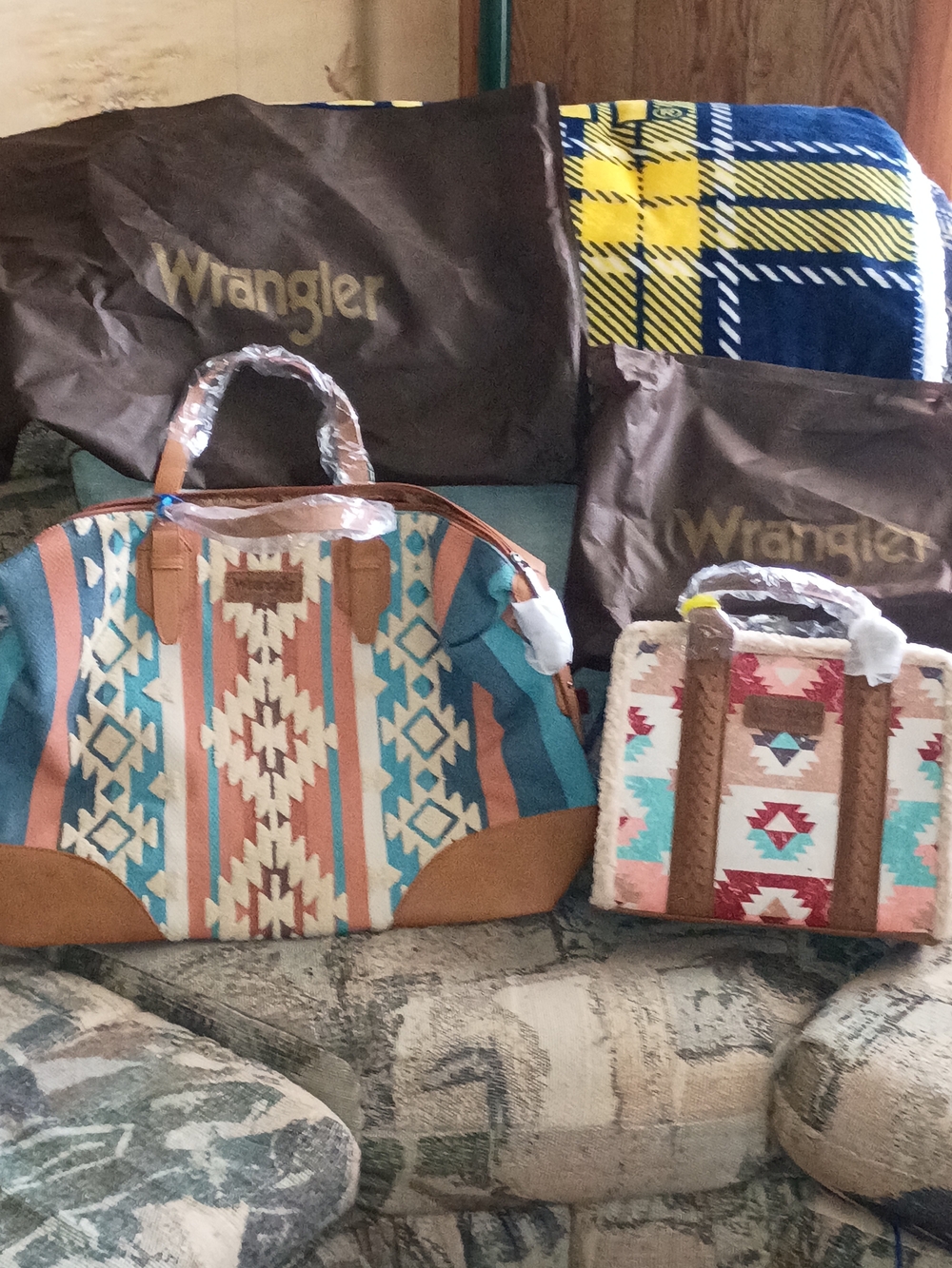 Wrangler Southwestern-Print Travel Set in Teal, Tan & Cream